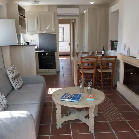 Holiday home Traditional Grandma Vitsa In
